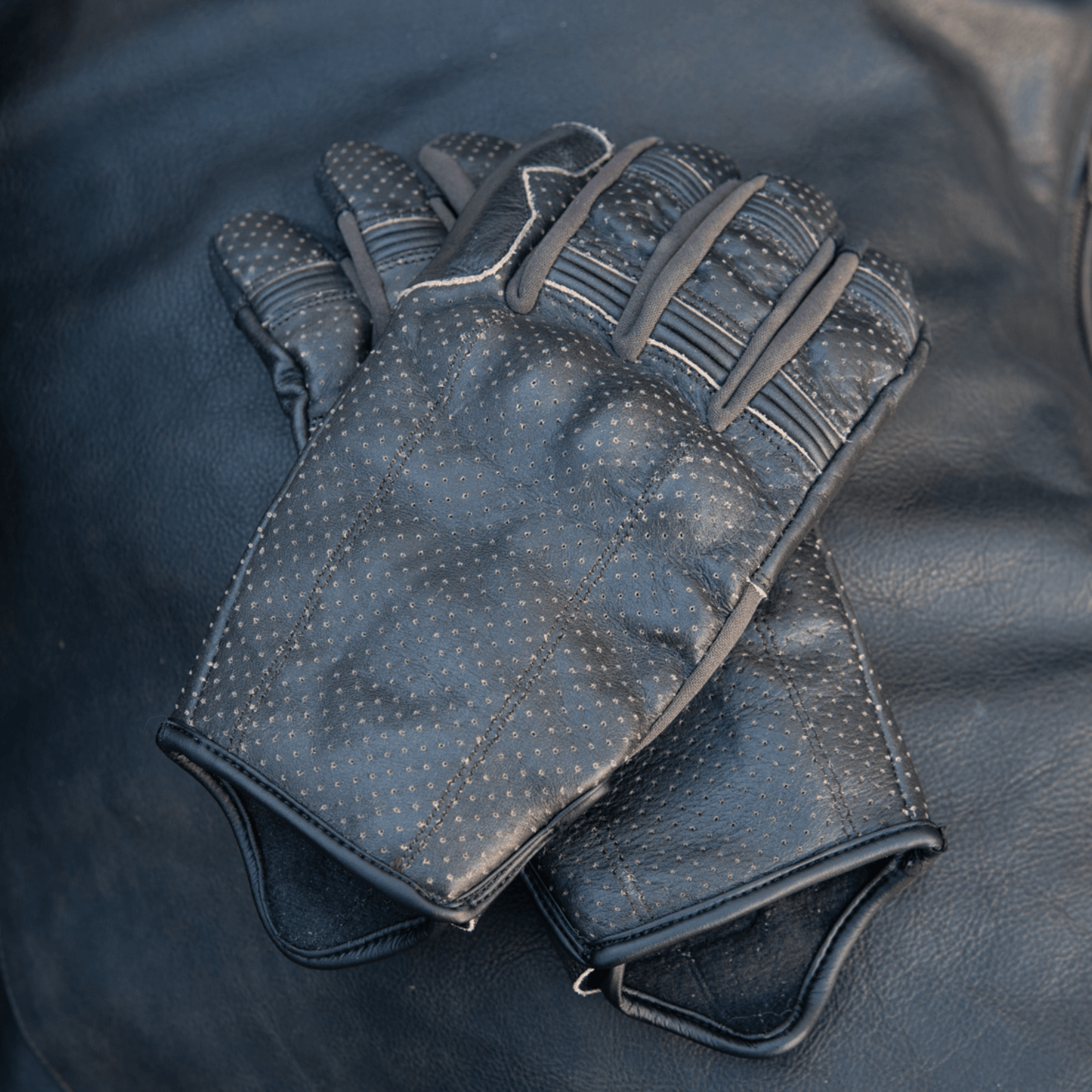 *NEW* Gen 3 Thumpa's | Short Cuff Summer Motorbike Gloves | Perforated Dark Charcoal Brown Leather